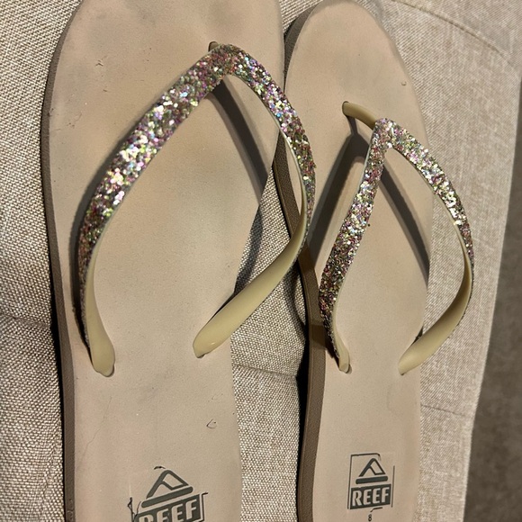 Reef Gold Glitter/Sparkle Womens Stargazer Size 8 Flip Flops - Picture 3 of 6